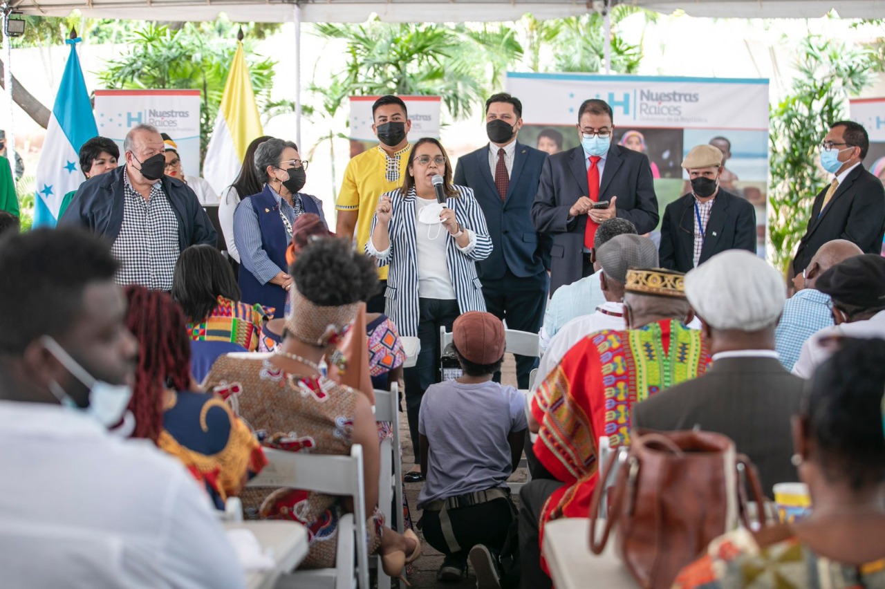 SENPRENDE como parte del programa “Nuestras Raíces”, crea ruta de trabajo para atender al sector Afrohondureño y pueblos indígenas