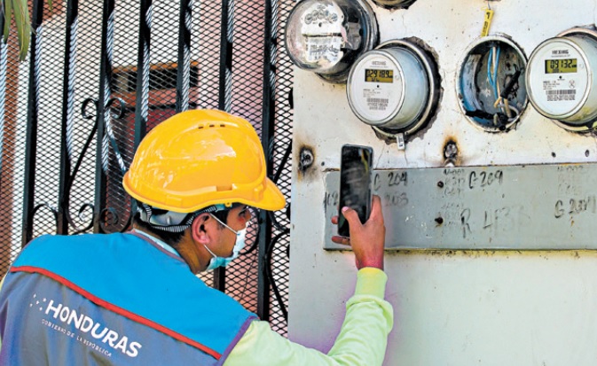 POR INSTRUCCIÓN DE LA PRESIDENTA
Erick Tejada: ENEE aprobó reducción de 5.04% a la tarifa de la energía
