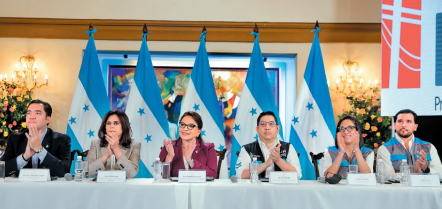 POR SEGUNDO AÑO CONSECUTIVO
Erick Tejada: 1.5 millones de hondureños reciben energía gratis por instrucción de la Presidenta