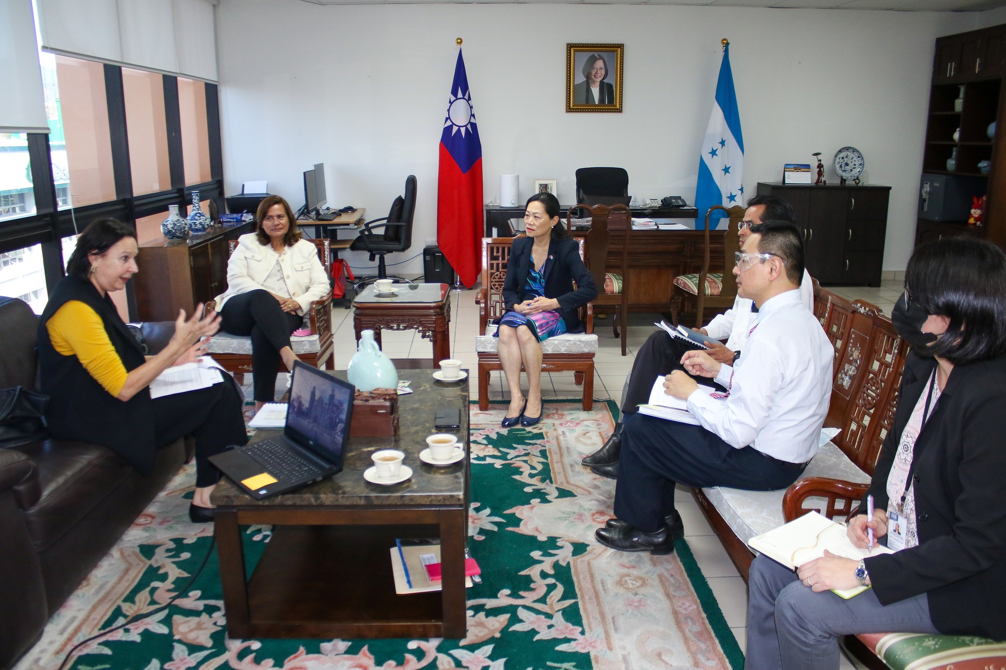 Ministra de Turismo se reúne con embajadora de Taiwán para trabajar en el desarrollo turístico del país