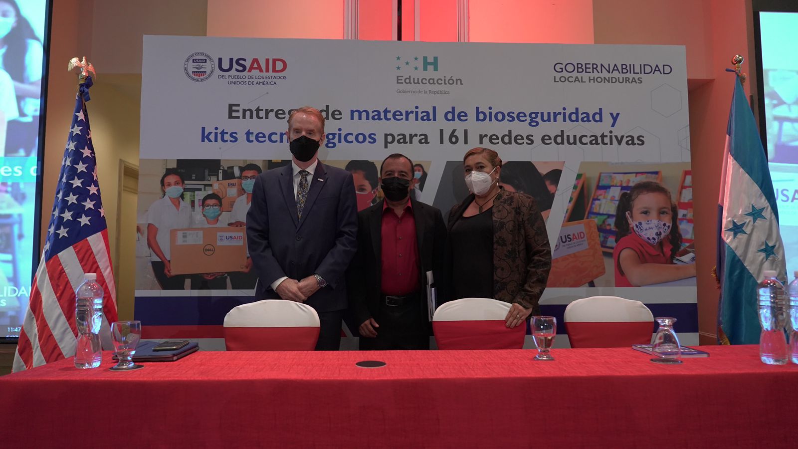 Redes educativas reciben donación valorada en más de ocho millones de lempiras